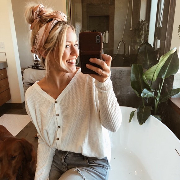 Meet your Posher, Christina - Picture 1 of 1